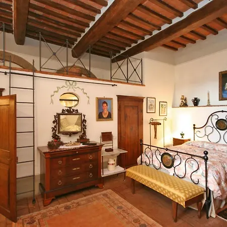 Sleeps 2 Air Con *